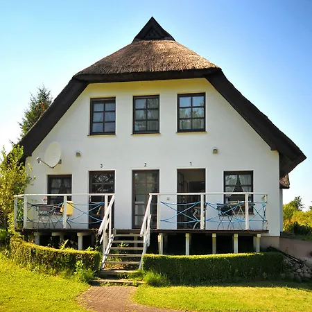Witte Hus Moritzdorf Ruegen - Ruhige Lage ゼリン